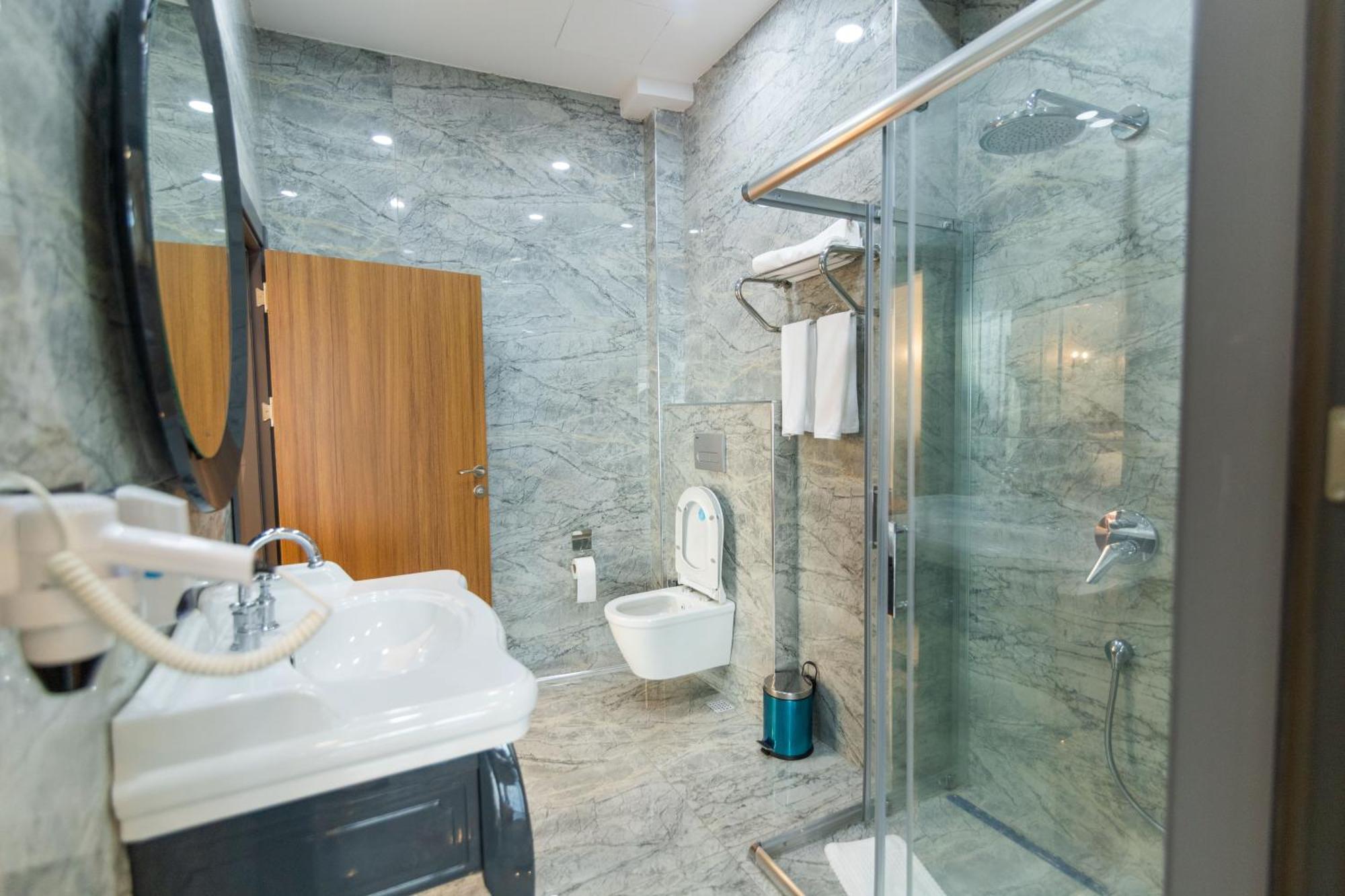 Fevzi Hoca Otel トラブゾン エクステリア 写真